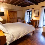Hotel Lago Laux