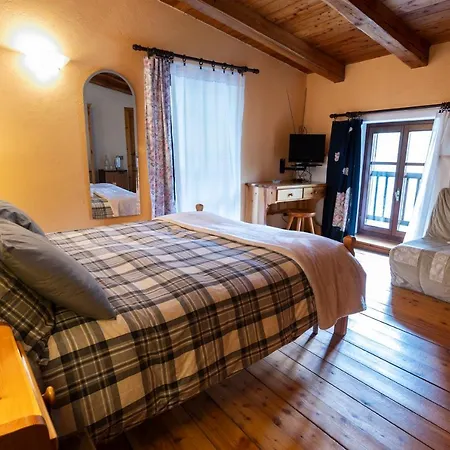 Hotel Lago Laux