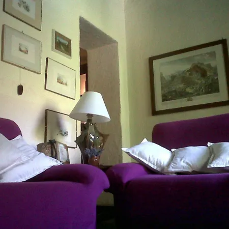 Lago Laux Hotel
