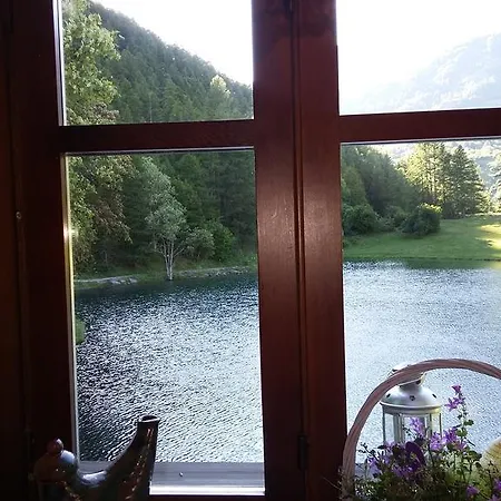 Lago Laux Отель Фенестрелле