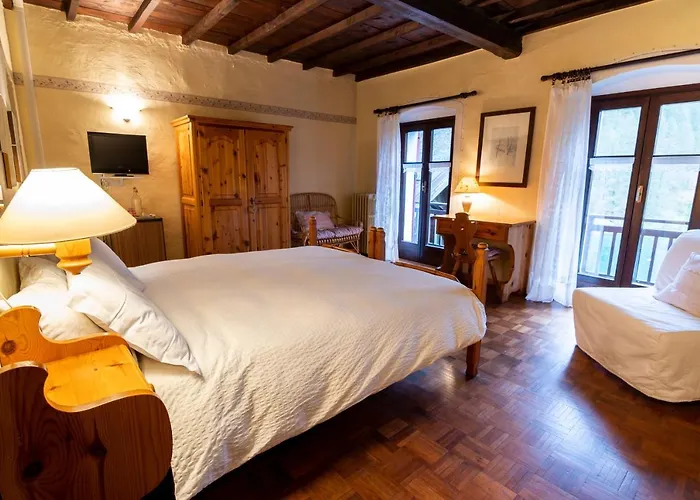 Otel Lago Laux